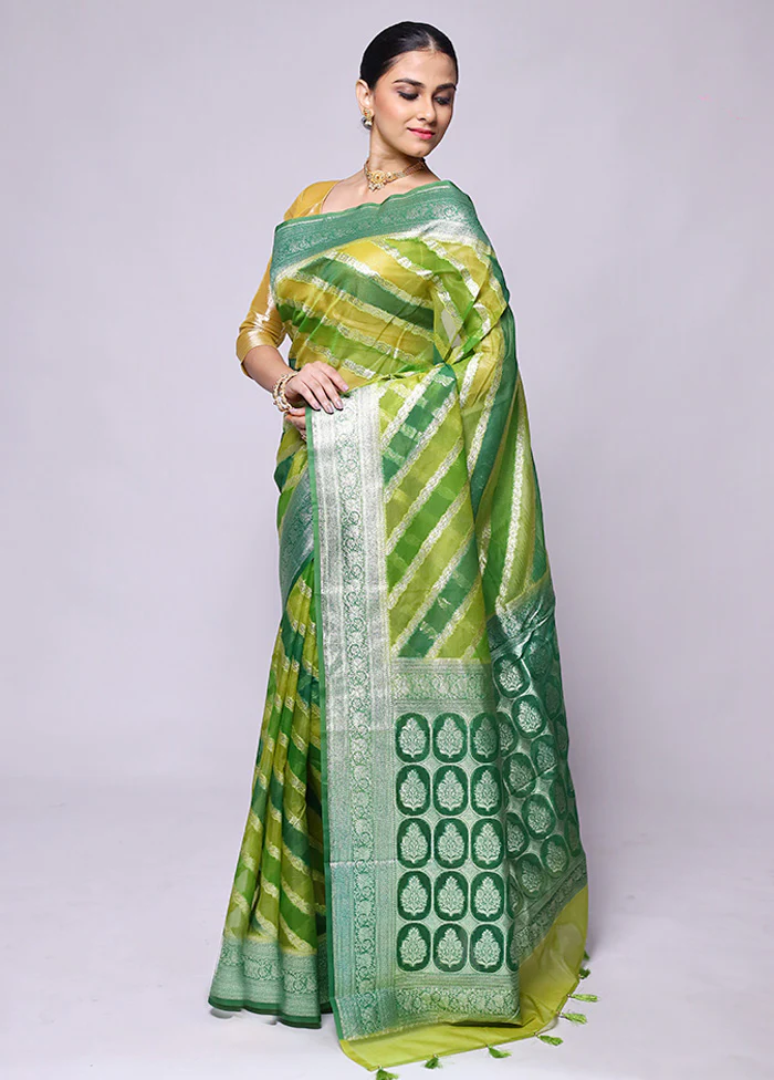 Green Organza Saree With Blouse Piece - Image 4