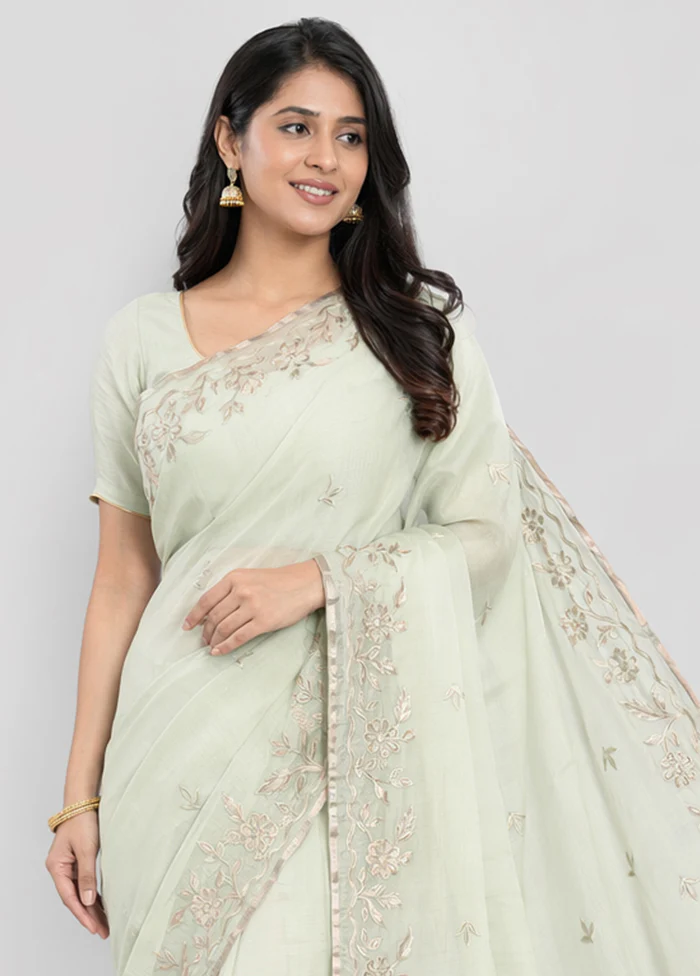 Green Organza Saree With Blouse Piece - Image 2
