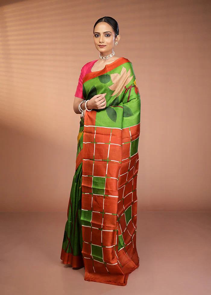 Green Printed Pure Silk Saree Without Blouse Piece - Image 4