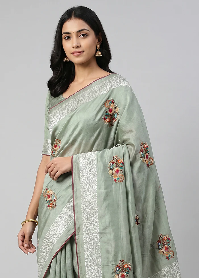 Green Printed Silk Saree Without Blouse Piece - Image 2