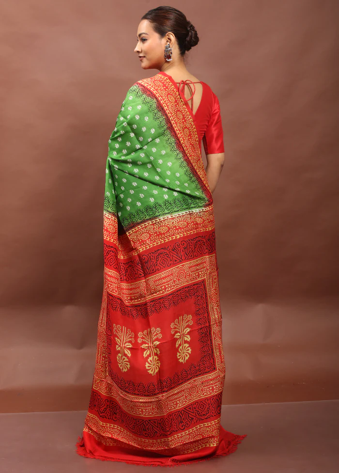 Green Printed Silk Saree Without Blouse Piece - Image 3