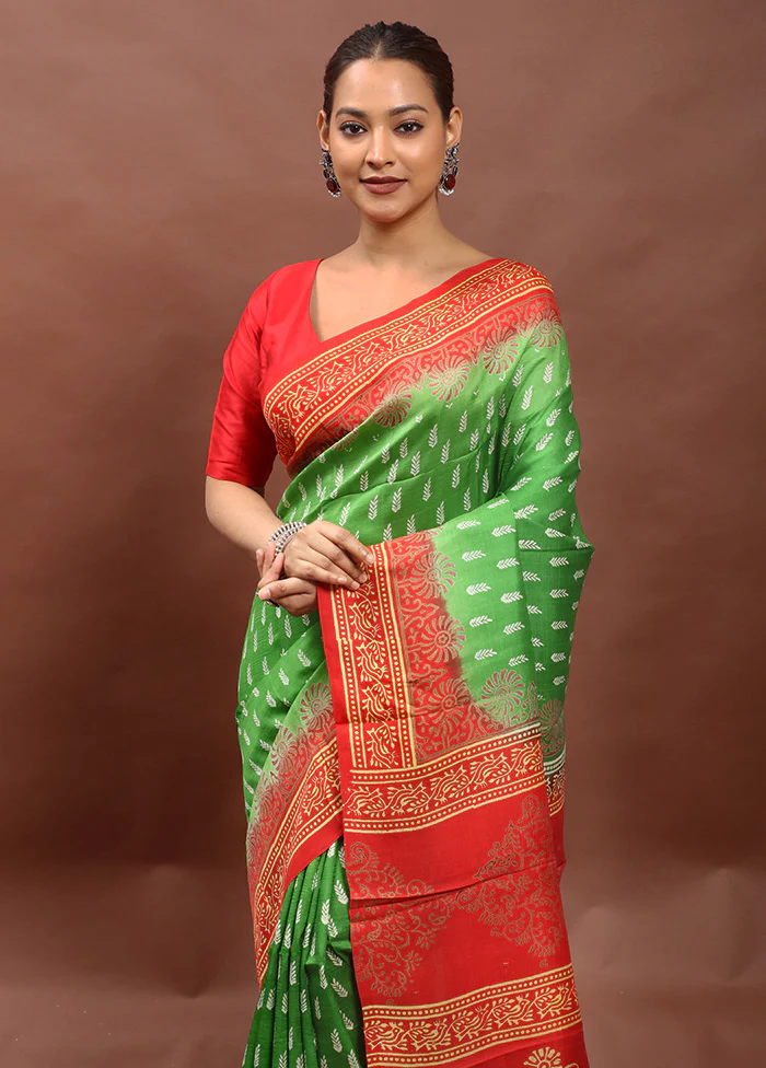 Green Printed Silk Saree Without Blouse Piece - Image 2