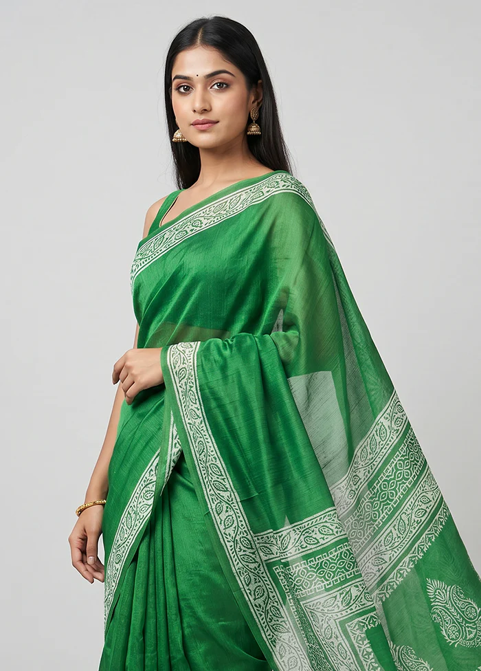 Green Printed Silk Saree Without Blouse Piece - Image 2