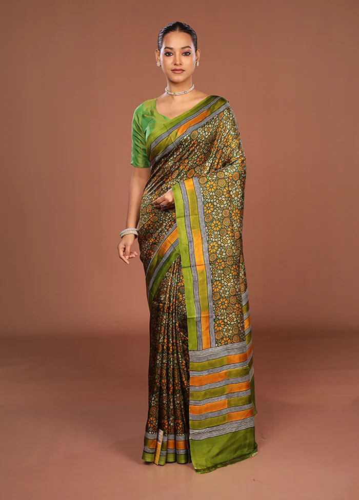 Green Printed Silk Saree Without Blouse Piece - Image 2