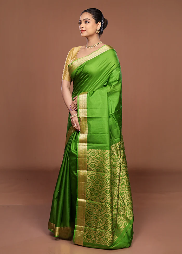 Green Printed Pure Silk Saree Without Blouse Piece - Image 4