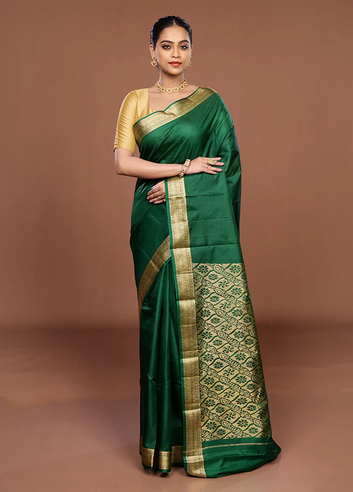Green Printed Pure Silk Saree Without Blouse Piece - Image 2