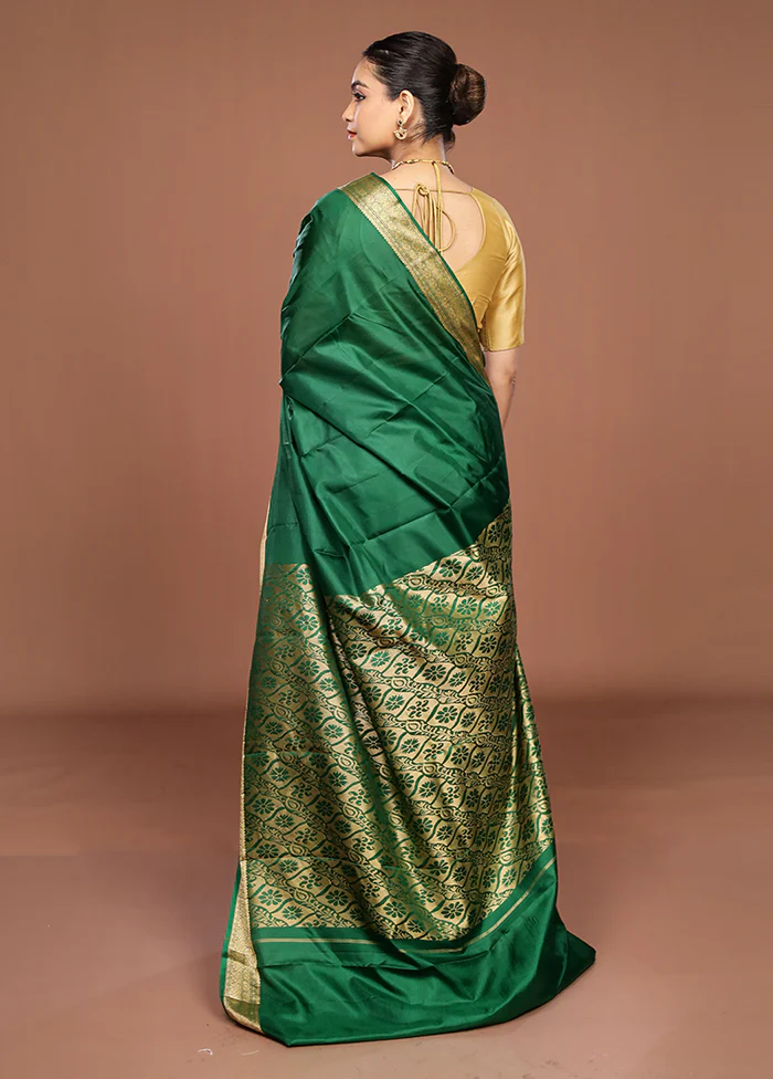 Green Printed Pure Silk Saree Without Blouse Piece - Image 3