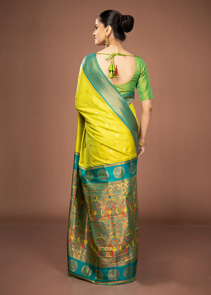 Green Printed Silk Saree Without Blouse Piece - Image 3
