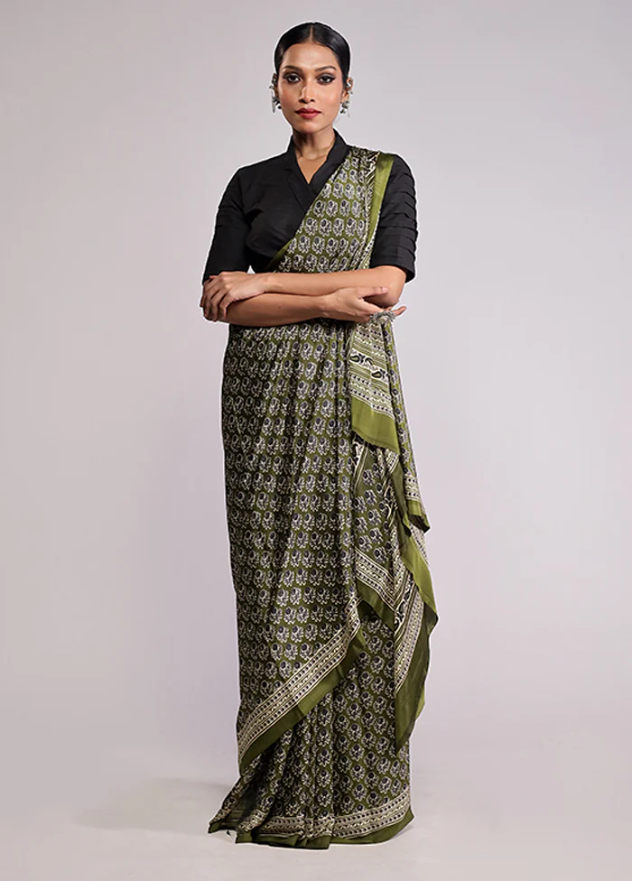 Green Printed Silk Saree Without Blouse Piece - Image 2