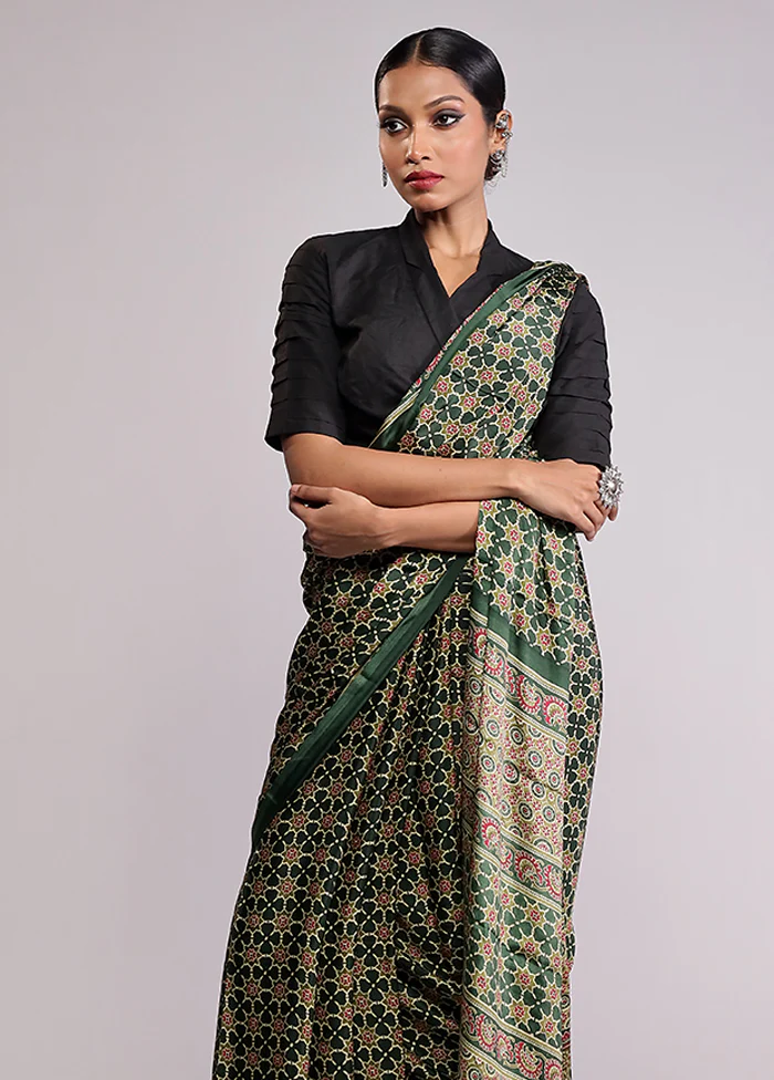 Green Printed Silk Saree With Blouse Piece