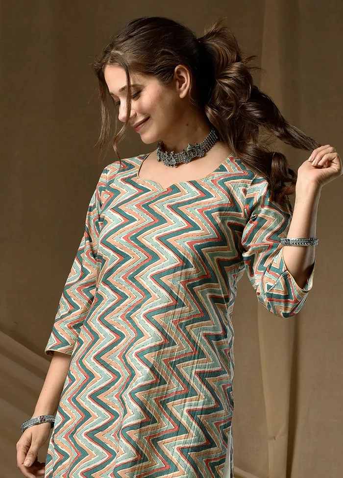 Green Printed Work Cotton Kurti - Image 2