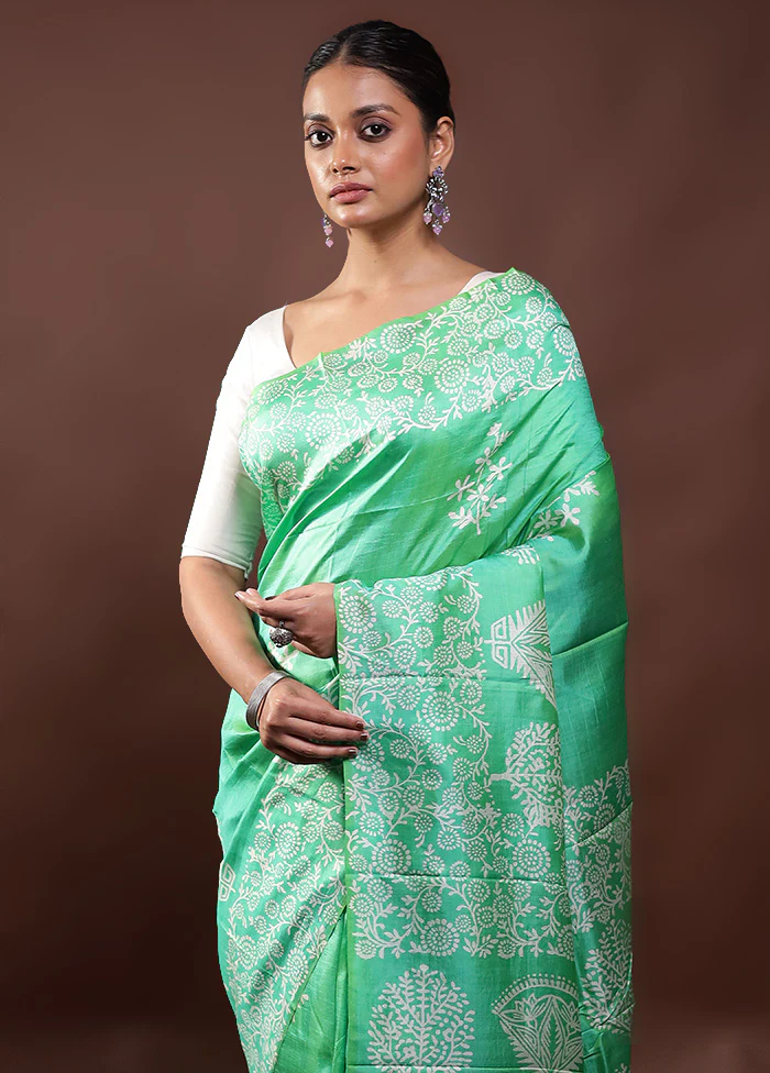 Green Pure Bishnupuri Silk Saree Without Blouse Piece - Image 2