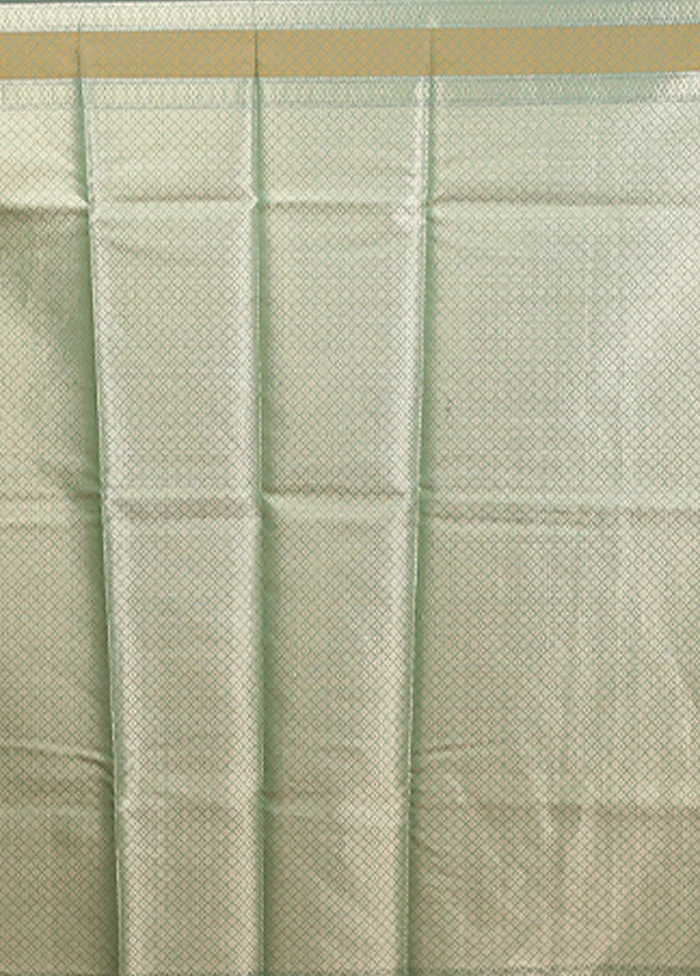 Green Pure Cotton Saree With Blouse Piece - Image 5