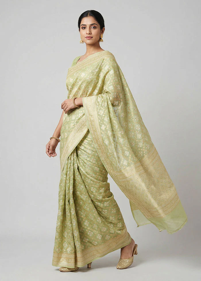 Green Pure Cotton Saree With Blouse Piece - Image 2