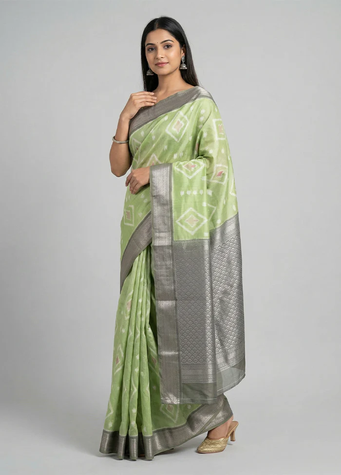 Green Pure Cotton Saree With Blouse Piece