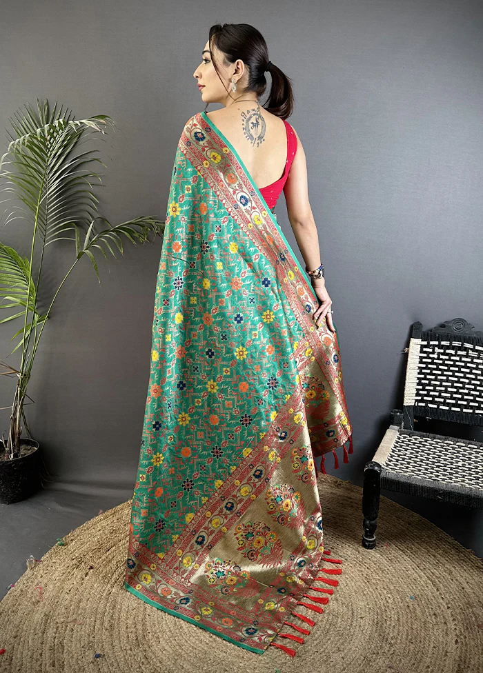 Green Spun Silk Saree With Blouse Piece - Image 3