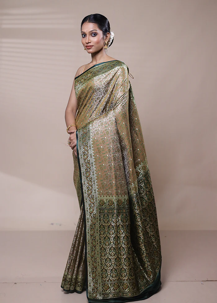 Green Tanchoi Silk Saree With Blouse Piece - Image 4