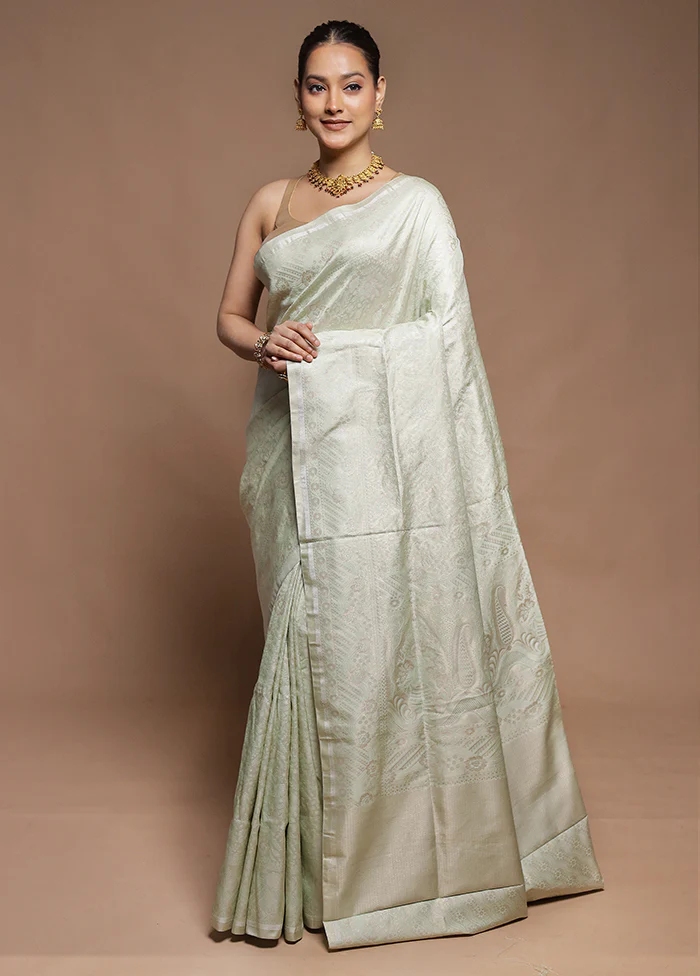 Green Tanchoi Silk Saree With Blouse Piece