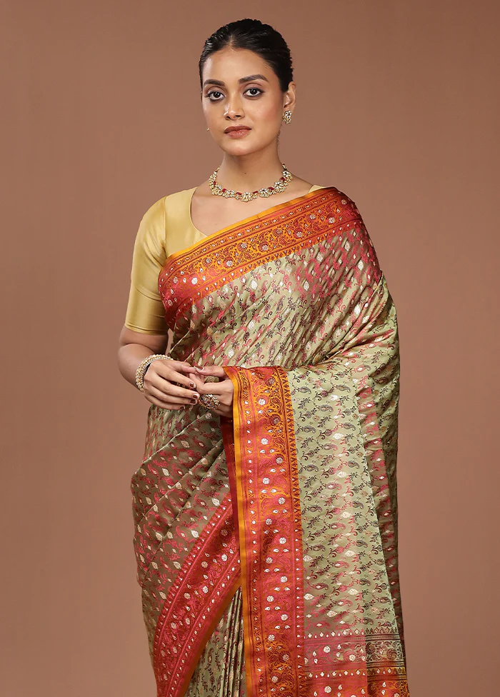 Green Tanchoi Silk Saree With Blouse Piece