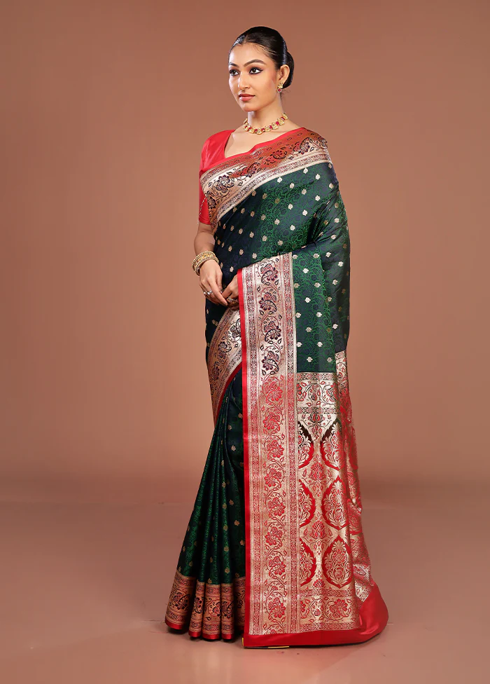 Green Tanchoi Silk Saree With Blouse Piece - Image 4