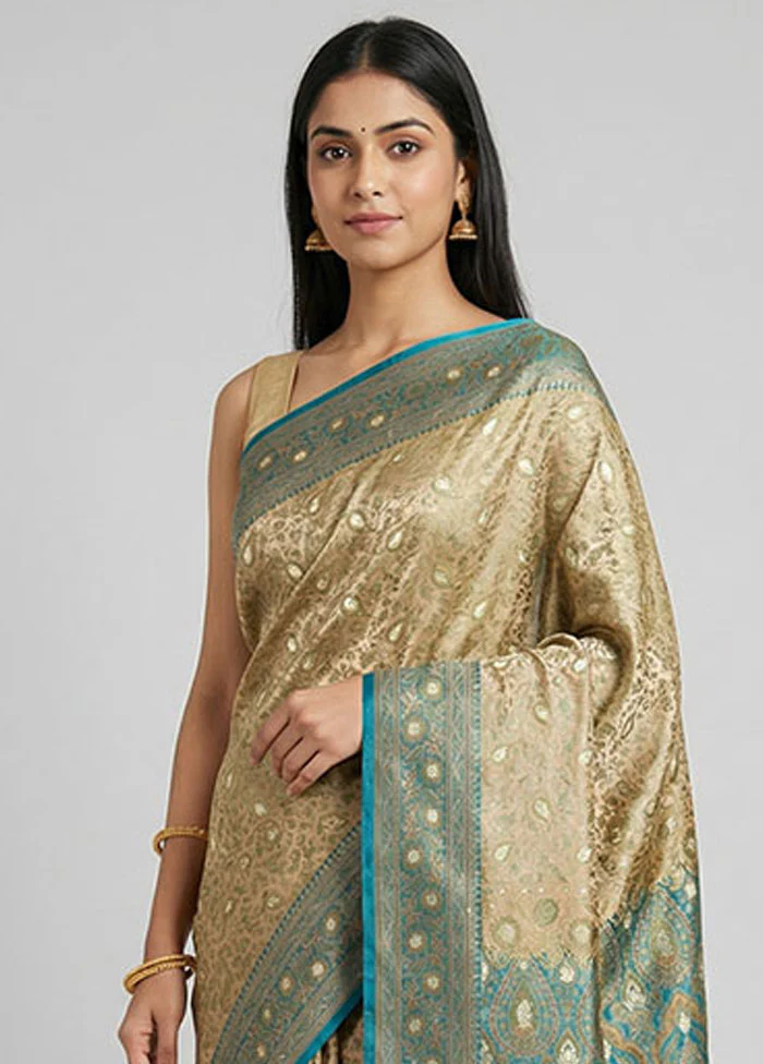 Green Tanchoi Silk Saree With Blouse Piece - Image 2