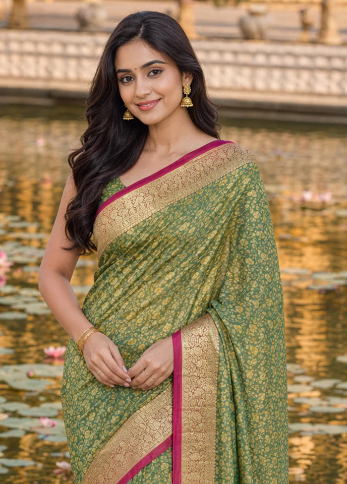 Green Tanchoi Silk Saree With Blouse Piece - Image 2