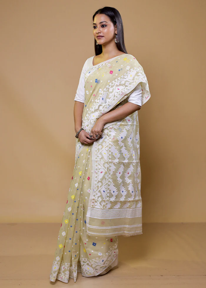 Green Tant Jamdani Saree Without Blouse Piece - Image 4