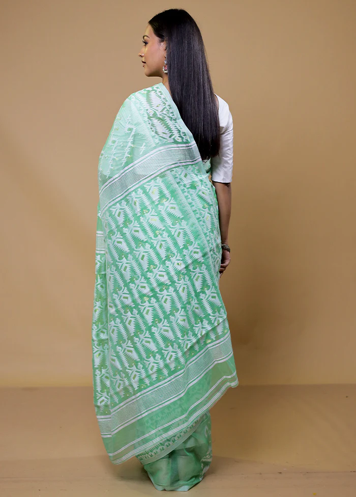 Green Tant Jamdani Saree Without Blouse Piece - Image 3