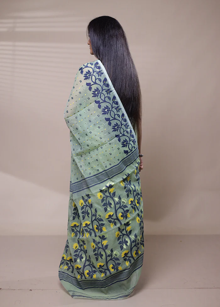 Green Tant Jamdani Saree Without Blouse Piece - Image 3