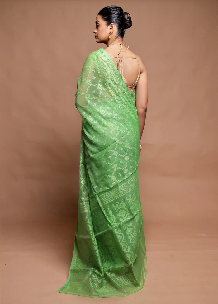 Green Tant Jamdani Saree Without Blouse Piece - Image 3