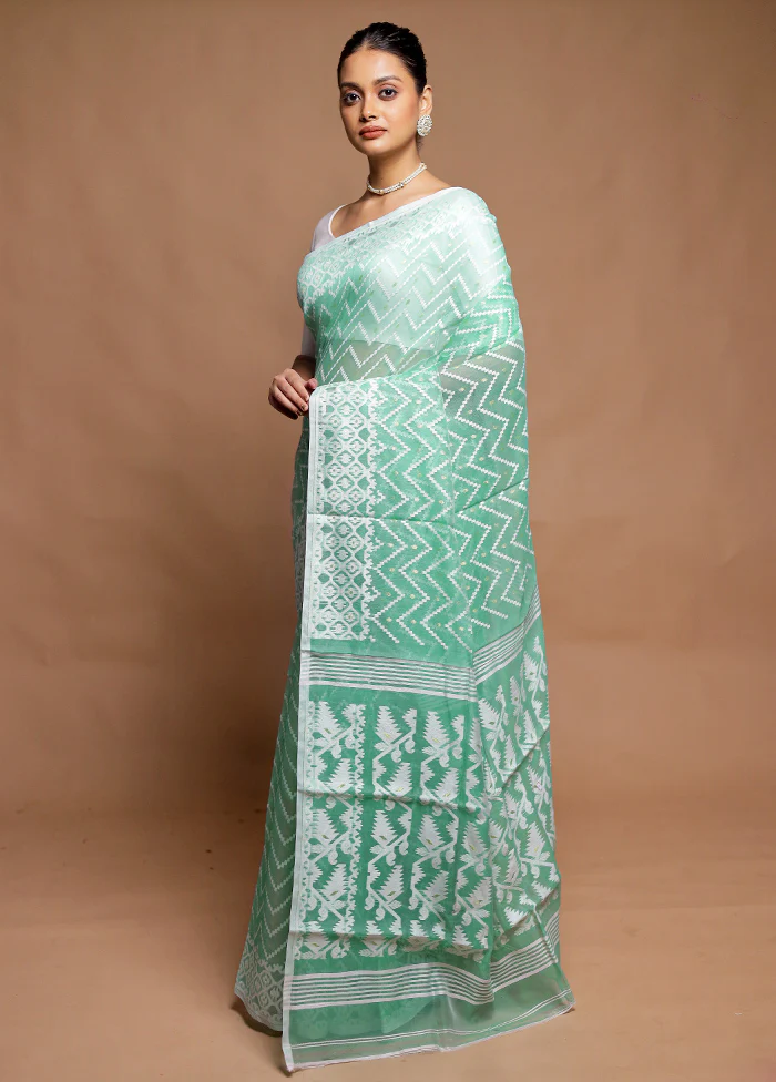 Green Tant Jamdani Saree Without Blouse Piece - Image 4
