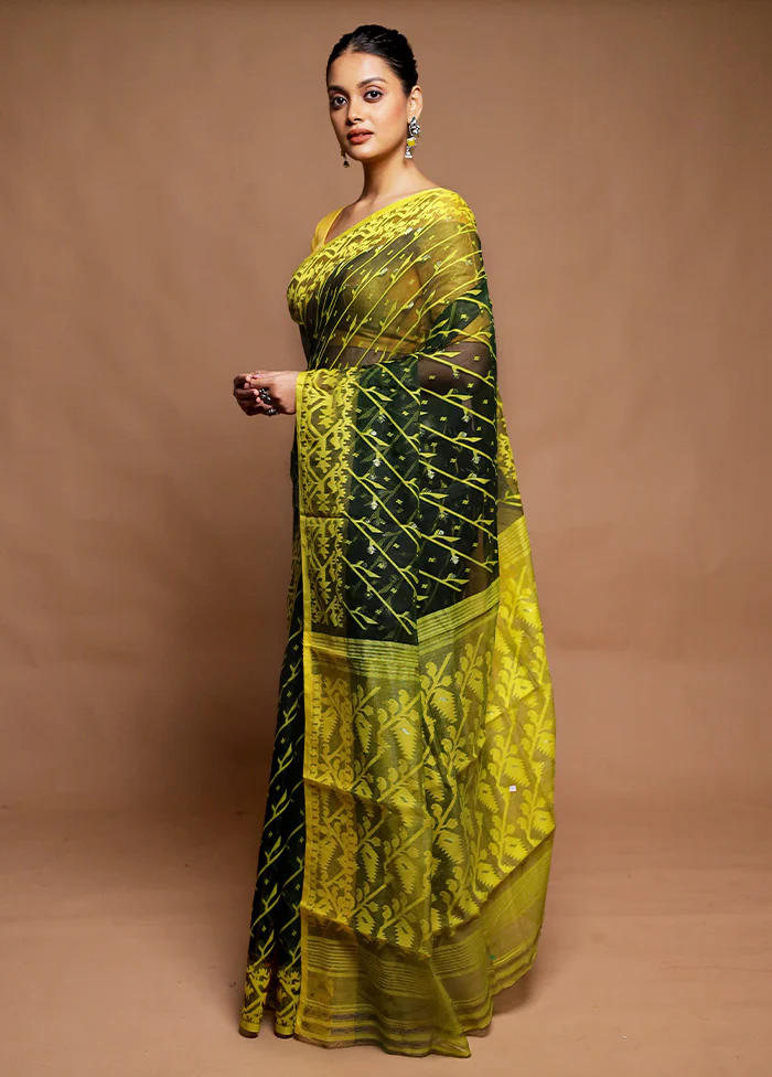 Green Tant Jamdani Saree Without Blouse Piece - Image 4