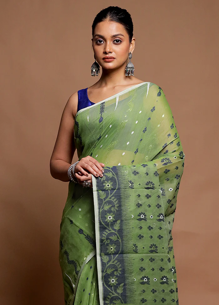 Green Tant Jamdani Saree Without Blouse Piece - Image 2