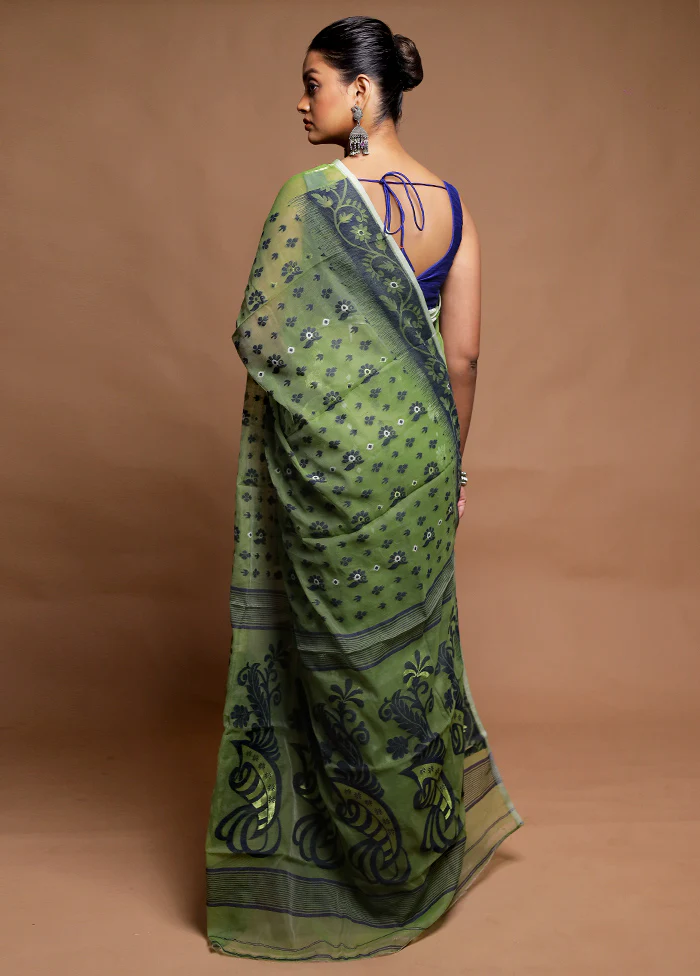 Green Tant Jamdani Saree Without Blouse Piece - Image 3