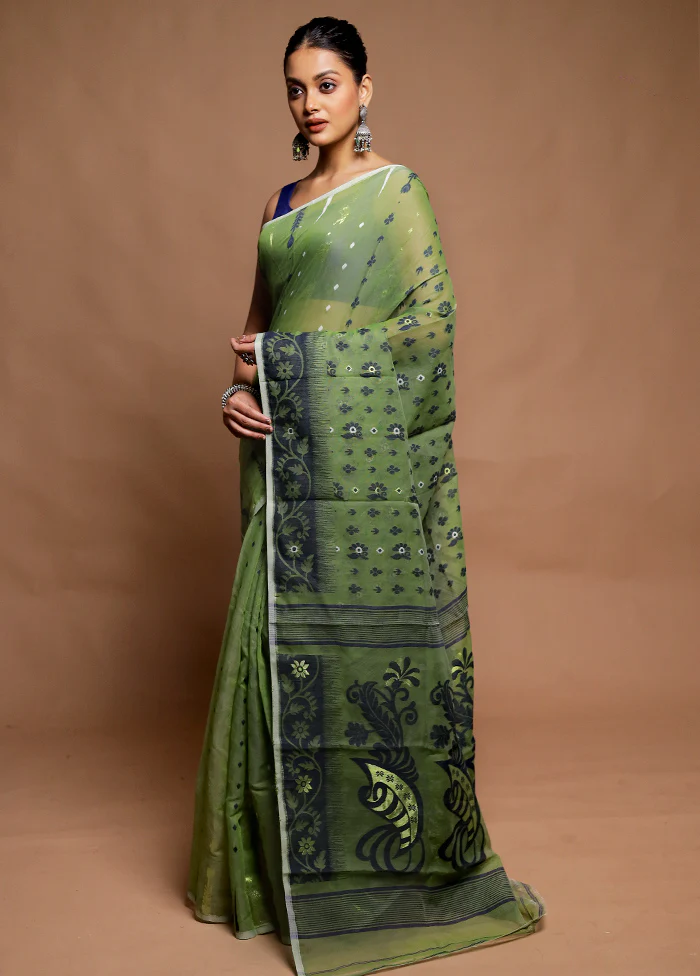 Green Tant Jamdani Saree Without Blouse Piece - Image 4