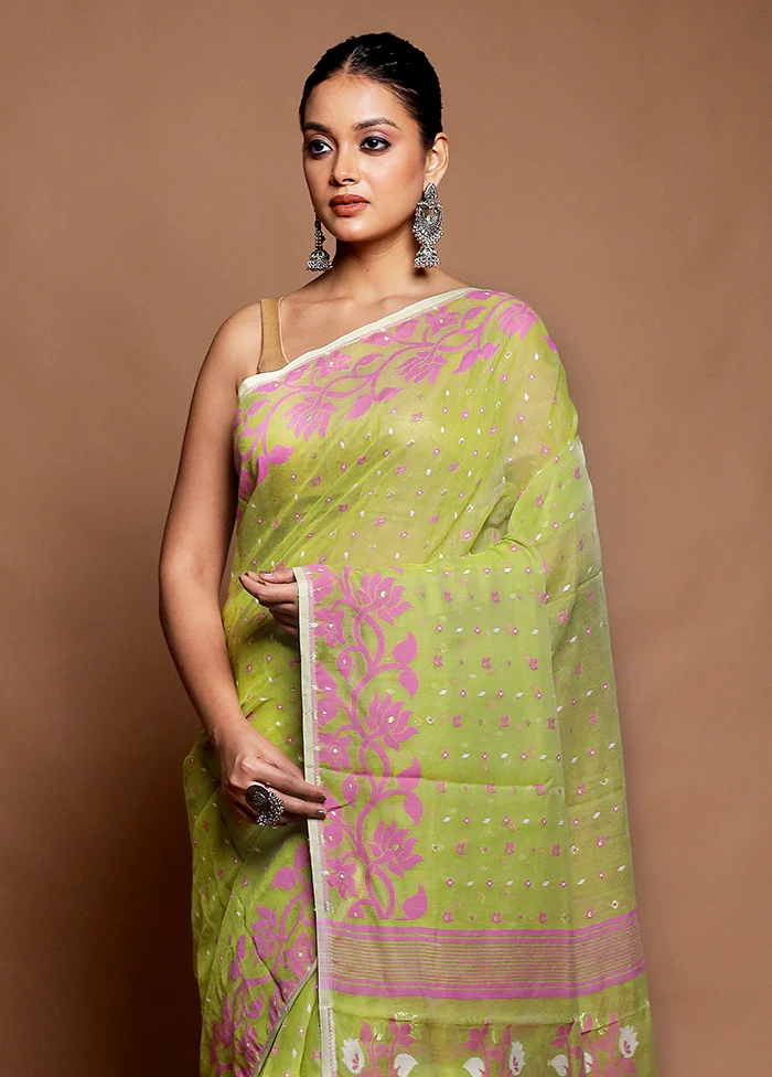 Green Tant Jamdani Saree Without Blouse Piece - Image 2
