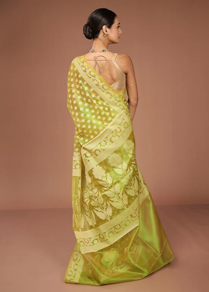 Green Tissue Silk Saree With Blouse Piece - Image 3