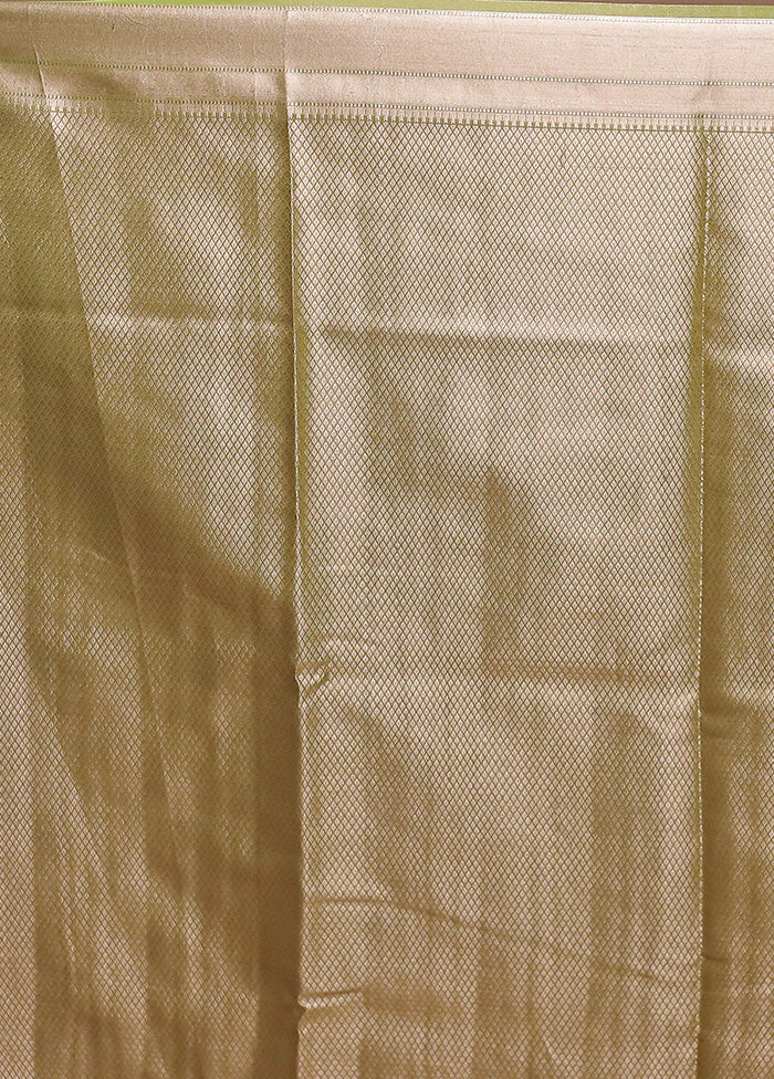Green Tissue Silk Saree With Blouse Piece - Image 5