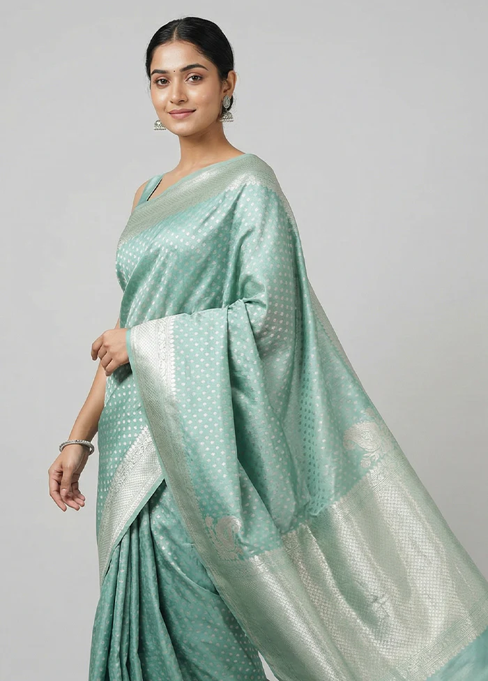 Green Tissue Silk Saree With Blouse Piece - Image 2