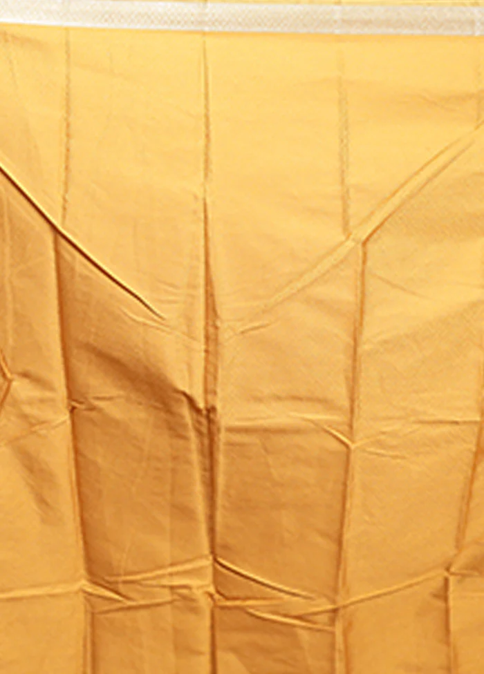 Green Tissue Silk Saree With Blouse Piece - Image 5