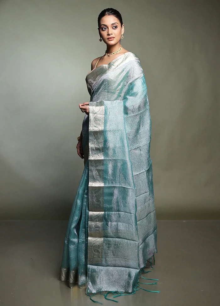 Green Crushed Tissue Silk Saree With Blouse Piece - Image 4