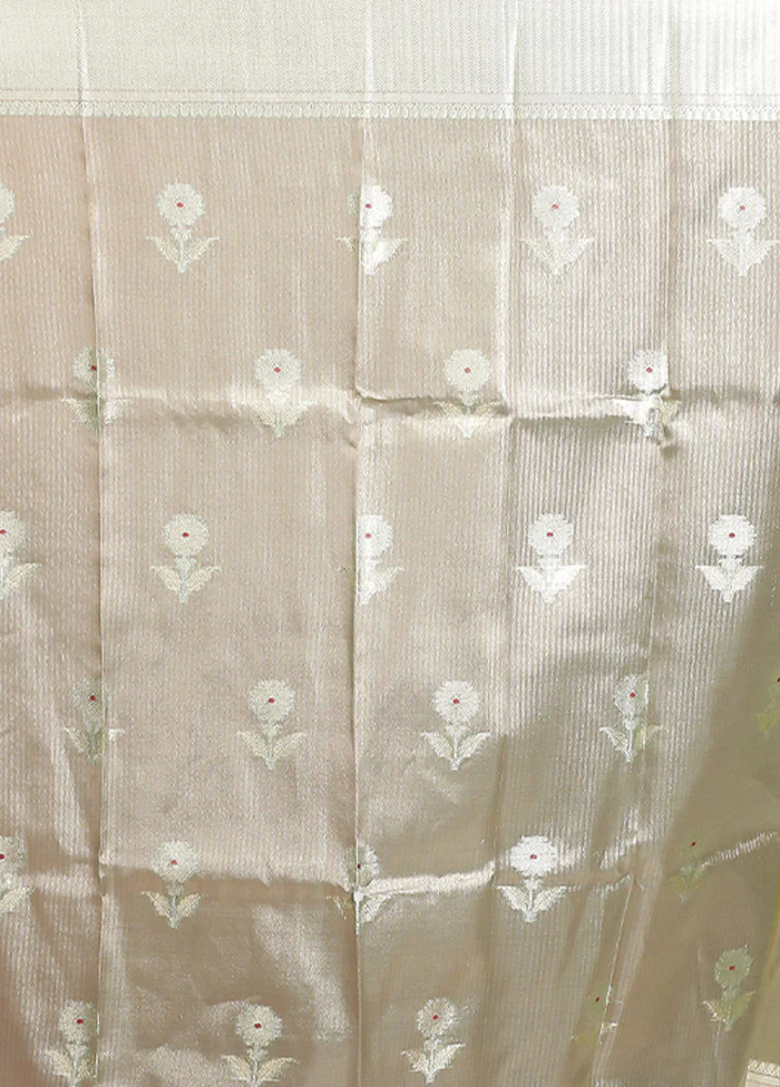 Green Tissue Silk Saree With Blouse Piece - Image 5