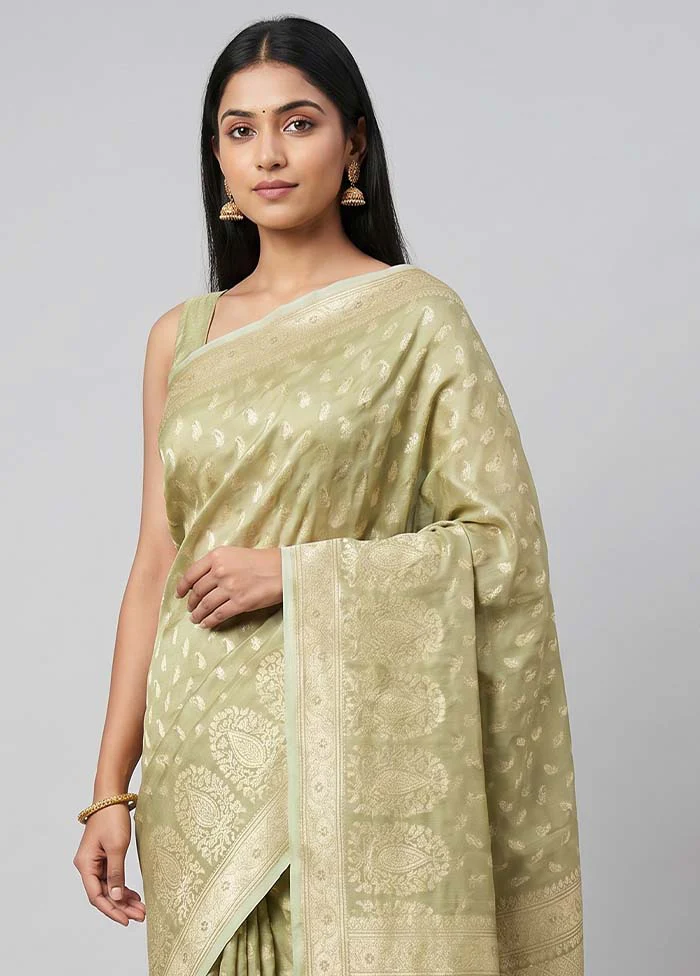 Green Tissue Silk Saree With Blouse Piece - Image 2
