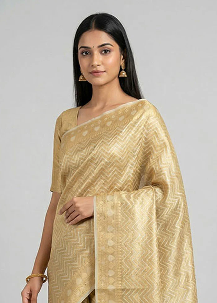 Green Tissue Silk Saree With Blouse Piece - Image 2