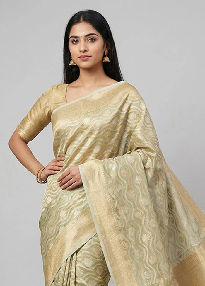 Green Tissue Silk Saree With Blouse Piece - Image 2