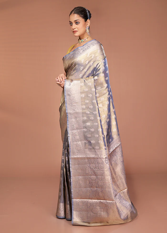 Green Tissue Silk Saree With Blouse Piece - Image 4