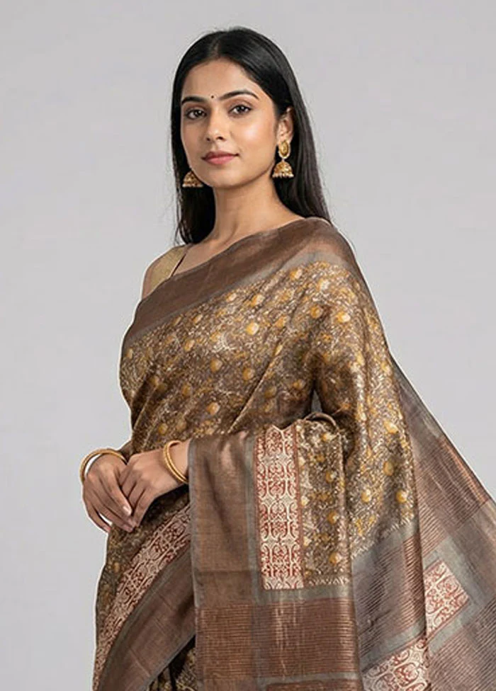 Green Tussar Silk Saree With Blouse Piece - Image 2