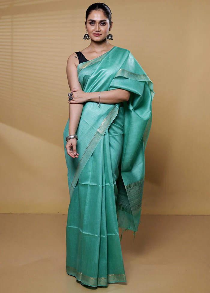 Green Tussar Silk Saree With Blouse Piece - Image 2