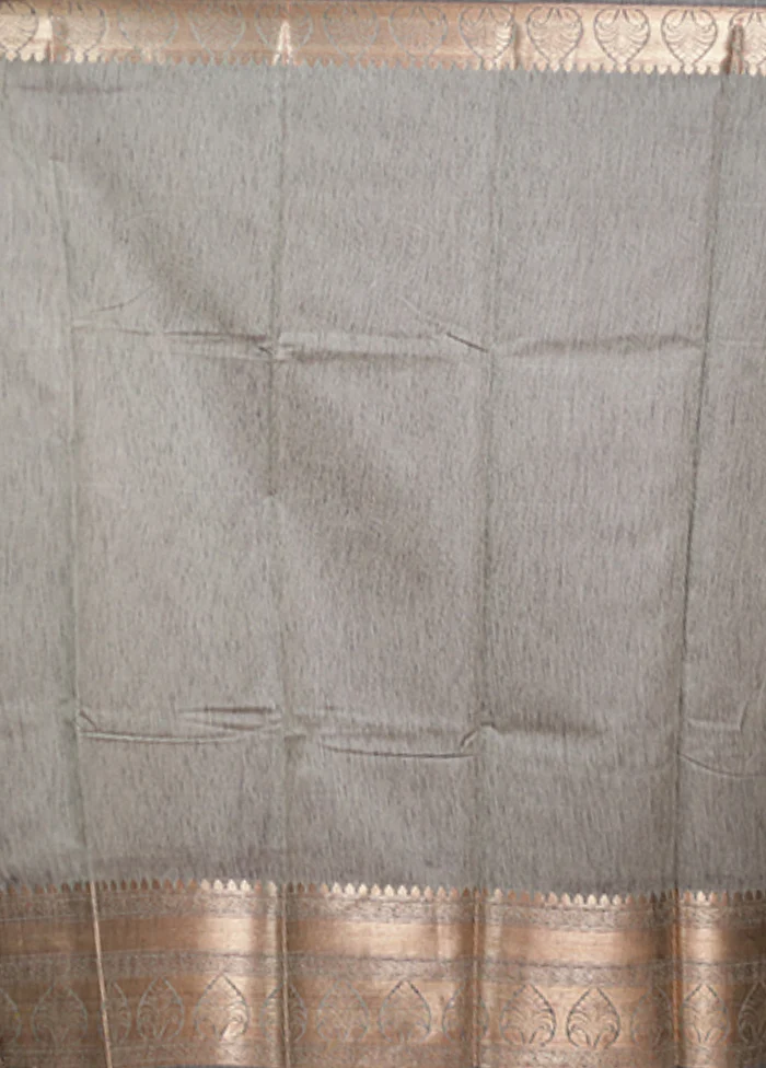 Green Tussar Silk Saree With Blouse Piece - Image 5