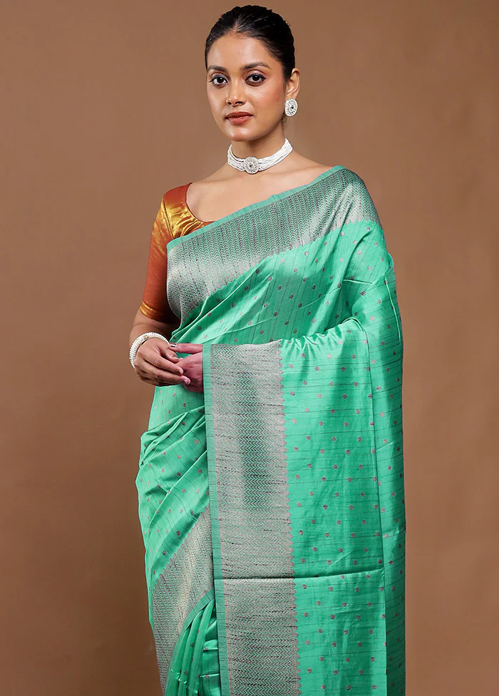 Green Tussar Silk Saree With Blouse Piece - Image 2